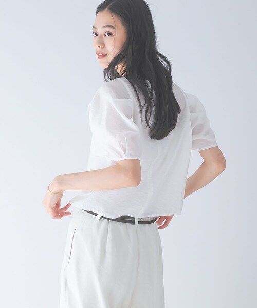 URBAN RESEARCH ROSSO（アーバンリサーチロッソ）の「フォルムスリーブシアーブラウス（シャツ/ブラウス・レディース・WHITE/BLACK/BORDEAUX・Free）」の7枚目の写真