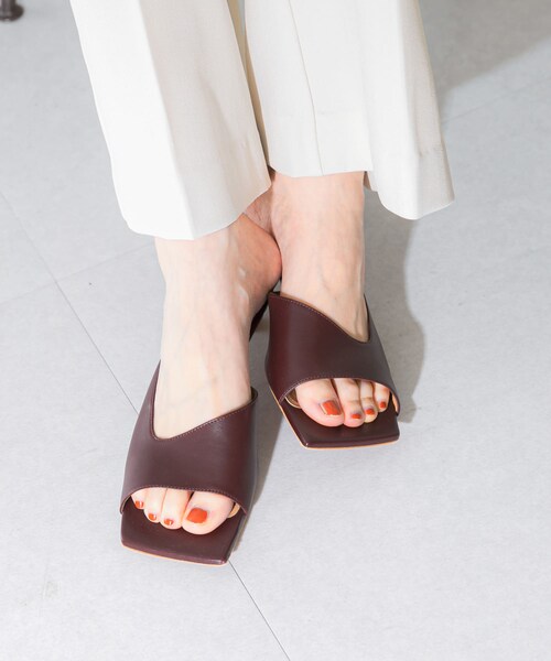 URBAN RESEARCH ROSSO（アーバンリサーチロッソ）の「PELLICO　ミュール（サンダル・レディース・WINE・36/36.5/37/37.5/38）」の3枚目の写真