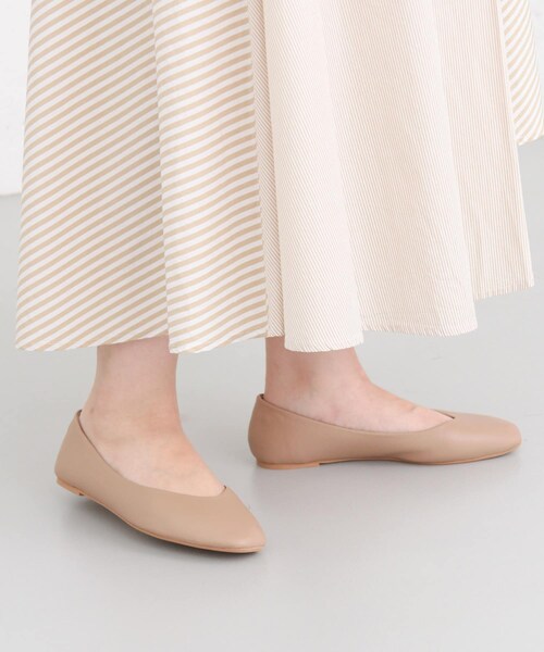 KBF（ケイビーエフ）の「スクエアバレエシューズ（バレエシューズ・レディース・CAMEL/WHITE/SILVER・36/37/38）」の16枚目の写真