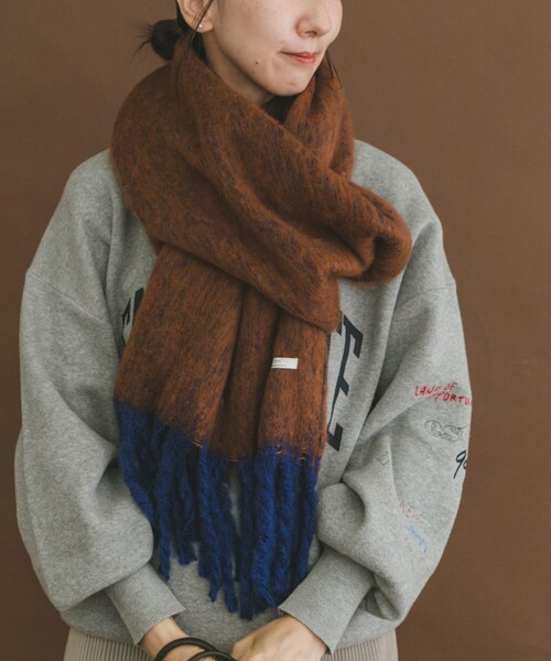 ITEMS URBANRESEARCH（アイテムズ アーバンリサーチ）の「ソフトブークレストール（マフラー・レディース・GRY/BRN/MNT・-）」の17枚目の写真