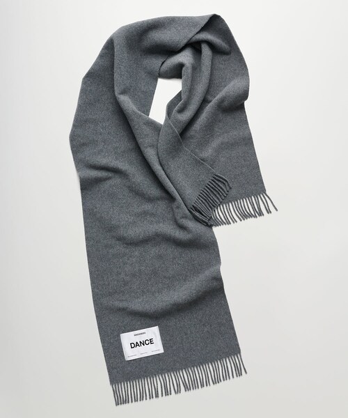 ADAM ET ROPE'(アダムエロペ)の「【MAGNIBERG(マグニバーグ)】BOLD SCARF(マフラー・レディース・グレー/モスグリーン・F)」の1枚目の写真