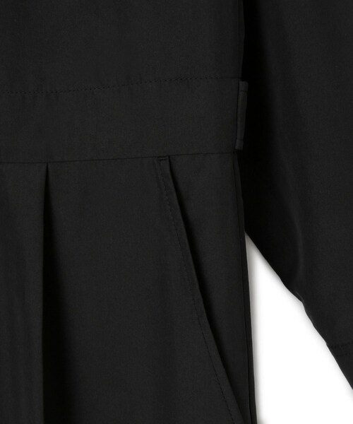 ADAM ET ROPE'（アダムエロペ）の「【サステナブル】ジャンプスーツ（つなぎ/オールインワン・レディース・ブラック/ベージュ・36/38）」の11枚目の写真