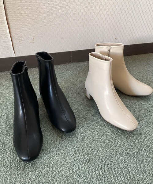 URBAN RESEARCH DOORS（アーバンリサーチドアーズ）の「ラウンドトゥブーツ（ブーツ・レディース・CREAM/BLACK・36/37/38）」の6枚目の写真