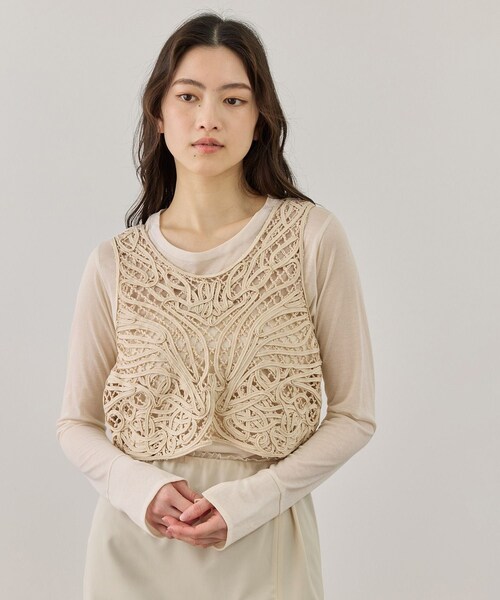 ADAM ET ROPE'（アダムエロペ）の「コードレースタンクジレ（ベスト・レディース・ブラック/キナリ・F）」の17枚目の写真