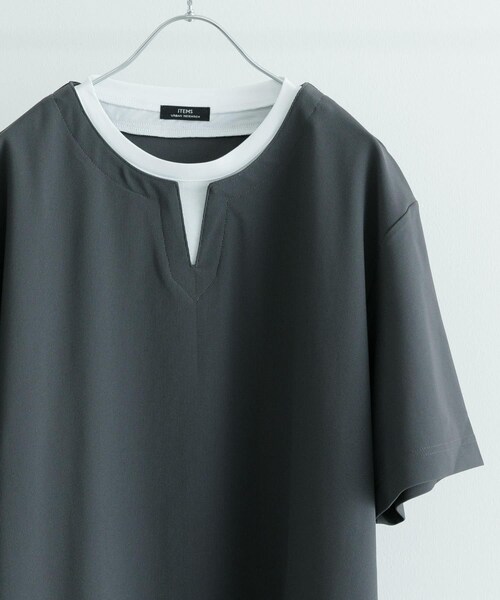 ITEMS URBANRESEARCH(アイテムズ アーバンリサーチ)の「『イージーケア/吸水速乾』高機能ワッフル フェイクレイヤーキーネックTシャツ(Tシャツ/カットソー・メンズ・CHA/BEG/KHK/BLU・M/L)」の11枚目の写真
