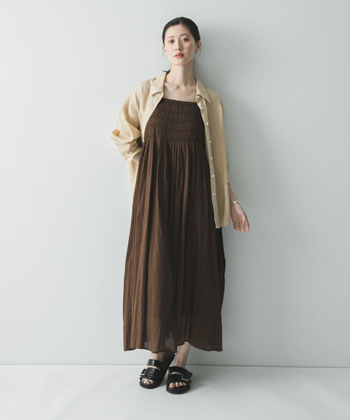 URBAN RESEARCH(アーバンリサーチ)の「コットンギャザーキャミワンピース(ワンピース・レディース・BLACK/BROWN/RED・Free)」の12枚目の写真