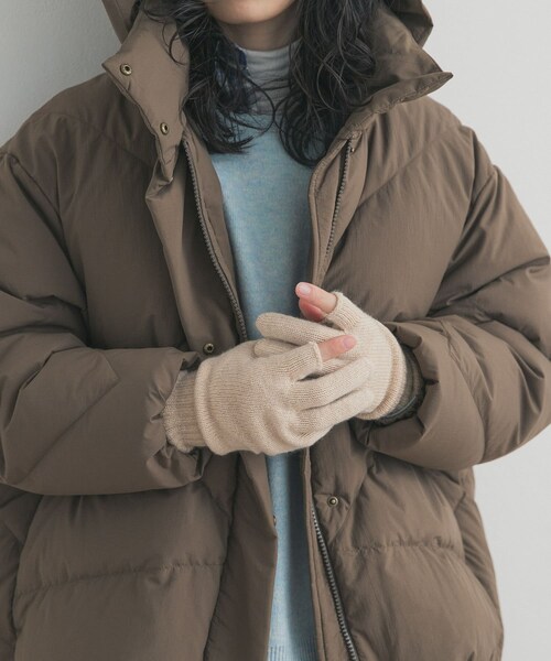 URBAN RESEARCH DOORS（アーバンリサーチドアーズ）の「WILLIAM BRUNTON　3ply Long Gloves（ベルト・レディース・グレー/ベージュ/ピンク・Free）」の13枚目の写真