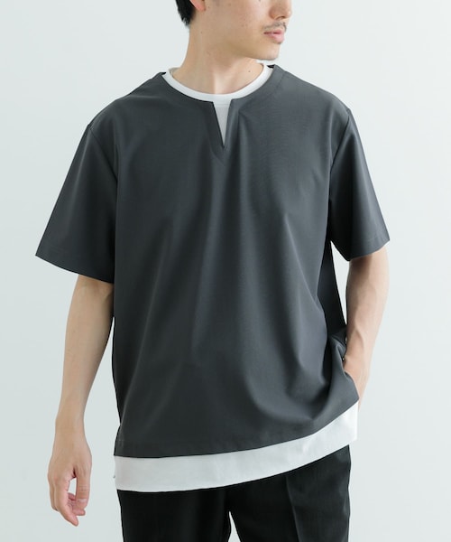 ITEMS URBANRESEARCH(アイテムズ アーバンリサーチ)の「『イージーケア/吸水速乾』高機能ワッフル フェイクレイヤーキーネックTシャツ(Tシャツ/カットソー・メンズ・CHA/BEG/KHK/BLU・M/L)」の1枚目の写真