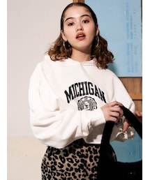 RUSSELL | カットオフショートフーディ(パーカー)