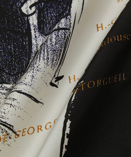 ROPE'（ロペ）の「ロートレックグラフィカルシルクスカーフ（バンダナ/スカーフ・レディース・ブラック/オフホワイト/パープル/ワイン・F）」の10枚目の写真