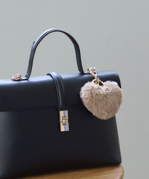 VIS(ビス)の「ハートファーチャーム(キーホルダー・レディース・オフホワイト/ベージュ/ピンク・F)」の22枚目の写真