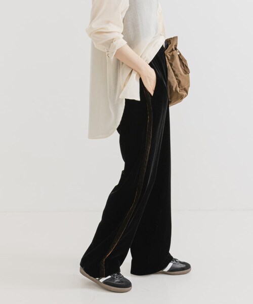 URBAN RESEARCH(アーバンリサーチ)の「サイドラインベロアイージーパンツ(その他パンツ・レディース・BROWN/BLACK・36/38)」の6枚目の写真