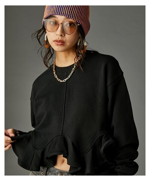 nissen（ニッセン）の「綿100％裾フリルショートスウェット＜大きいサイズ有＞GEVS.（スウェット・レディース・ブルー/黒・6L/8L/10L）」の2枚目の写真
