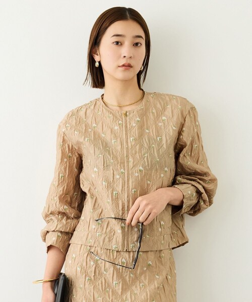 ROPE'(ロペ)の「ジャガードブルゾン/セットアップ対応・イージーケア(ブルゾン・レディース・ブラック/ベージュ・F)」の7枚目の写真