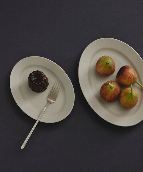 URBAN RESEARCH DOORS（アーバンリサーチドアーズ）の「石松信彦　20th 古白釉 オーバル皿 S（食器・メンズ・古白・S）」の13枚目の写真