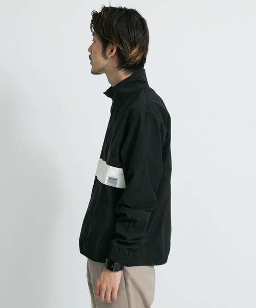 URBAN RESEARCH Sonny Label（アーバンリサーチサニーレーベル）の「MAGIC NUMBER　STRETCH TRACK BLOUSON∴（ブルゾン・メンズ・BLACK/BEIGE・M/L）」の7枚目の写真