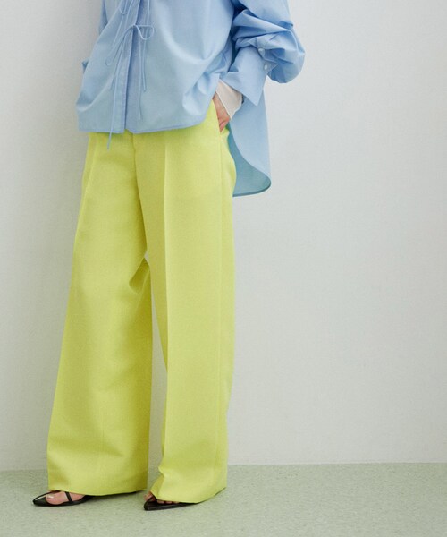 ADAM ET ROPE'（アダムエロペ）の「【サステナブル】ワイドスラックス（スラックス・レディース・ブラック/ベージュ/イエロー系・34/36/38）」の19枚目の写真