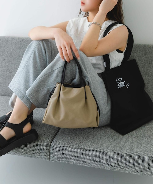 RODE SKO（ロデスコ）の「『XSサイズ』ウォッシャブルプチバッグ（ショルダーバッグ・レディース・BLACK/BEIGE/D.SILVER/BLUE GRAY/SILVER/MINT/OFF/BROWN・one）」の4枚目の写真