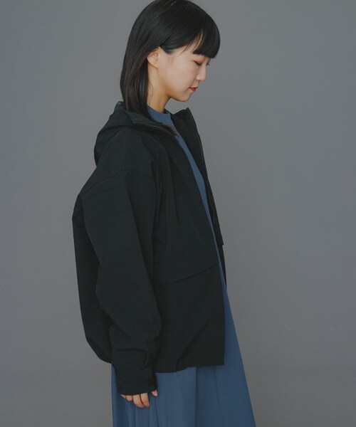 SENSE OF PLACE by URBAN RESEARCH(センスオブプレイスバイアーバンリサーチ)の「『ユニセックス』Uiscel 4WAYストレッチマウンテンパーカ(マウンテンパーカー・レディース・OLIVE/BLACK・M/L)」の6枚目の写真