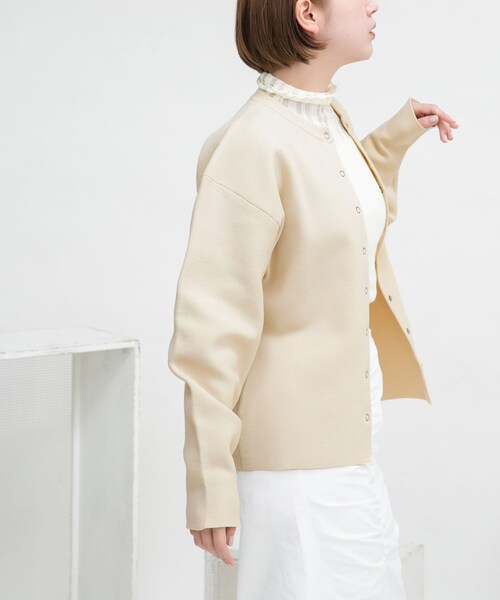 KBF（ケイビーエフ）の「リングドットボタンニットカーディガン（カーディガン/ボレロ・レディース・NEONYELLOW/L.BEIGE/FLAMINGO・one）」の5枚目の写真