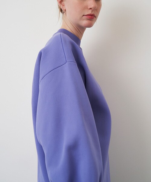 URBAN RESEARCH ROSSO（アーバンリサーチロッソ）の「ELENDEEK　FORM SLEEVE OVER KNIT（ニット/セーター・レディース・YLW/OWHT/BLACK/PPL・FREE）」の18枚目の写真