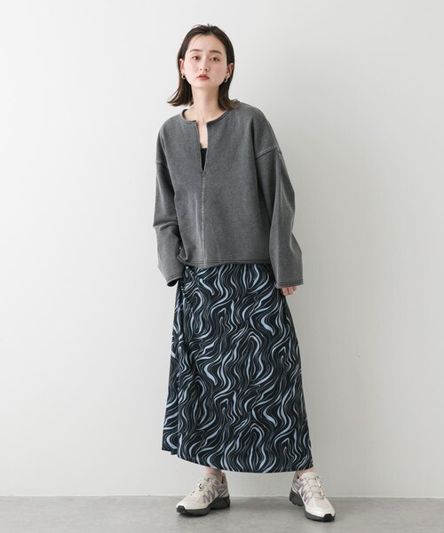 SENSE OF PLACE by URBAN RESEARCH（センスオブプレイスバイアーバンリサーチ）の「Vネックルーズスウェット（スウェット・レディース・OFF WHITE/CORAL/BLACK・one）」の22枚目の写真