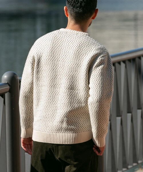 URBAN RESEARCH ROSSO（アーバンリサーチロッソ）の「『XLサイズあり』バーズアイ柄ヘンリーネックニット（ニット/セーター・メンズ・IVORY/BLACK/GREIGE/NAVY/GRAY・S/M/L/XL）」の8枚目の写真