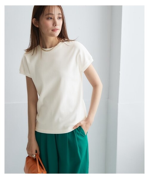 nissen（ニッセン）の「ＵＶカット綿１００％フライス素材フレンチスリーブＴシャツ（Tシャツ/カットソー・レディース・オフホワイト/黒/ダスティ―ピンク/ブルー/ディープグリーン/ブラッドオレンジ/カーキグレー/グレージュ/ローズ/ラベンダー・S/M/L/LL/3L）」の2枚目の写真