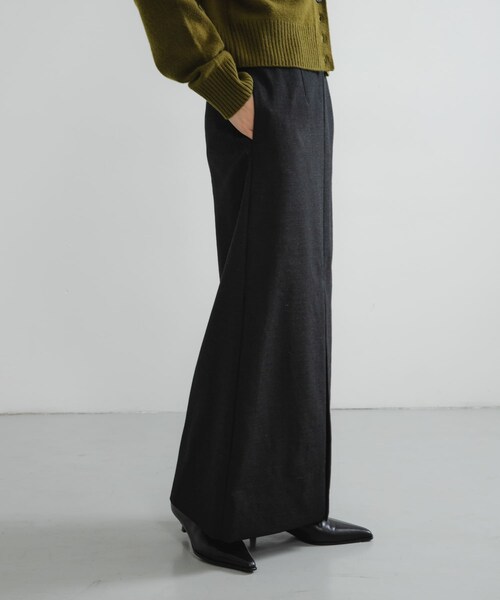 URBAN RESEARCH（アーバンリサーチ）の「new basic　BRADFORD WOOL SKIRT（スカート・レディース・BLACK/BROWN・36/38/40）」の6枚目の写真