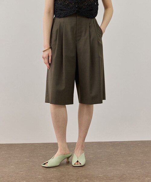 ADAM ET ROPE'（アダムエロペ）の「【サステナブル】アジャストハーフパンツ（その他パンツ・レディース・ブラック/ブラウン系・36/38）」の10枚目の写真