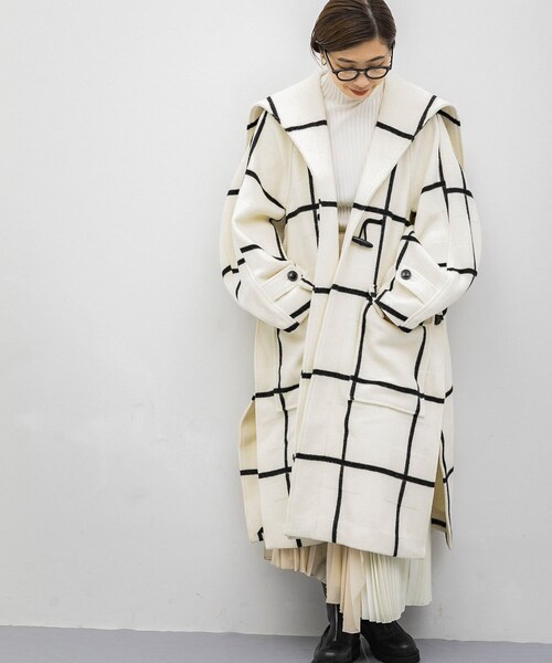 URBAN RESEARCH（アーバンリサーチ）の「rito structure　GRID-PATTERN DUFFLE COAT（ダッフルコート・レディース・CGY/WHT・2）」の2枚目の写真