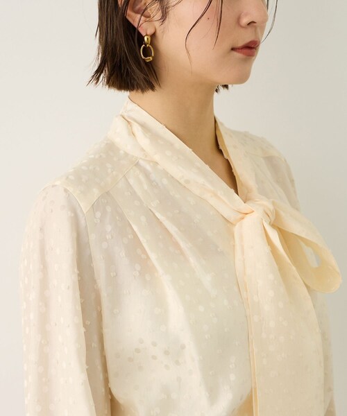 ROPE'（ロペ）の「2WAYドットジャガードボウタイブラウス/イージーケア（シャツ/ブラウス・レディース・ブラック/オフホワイト・F）」の20枚目の写真