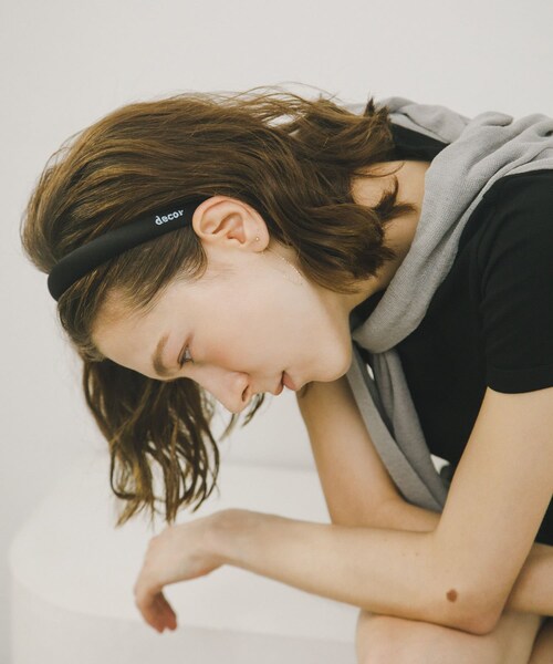 URBAN RESEARCH(アーバンリサーチ)の「decor『デコール』 SATIN HEADBAND(カチューシャ・レディース・BLACK/BROWN・-)」の6枚目の写真
