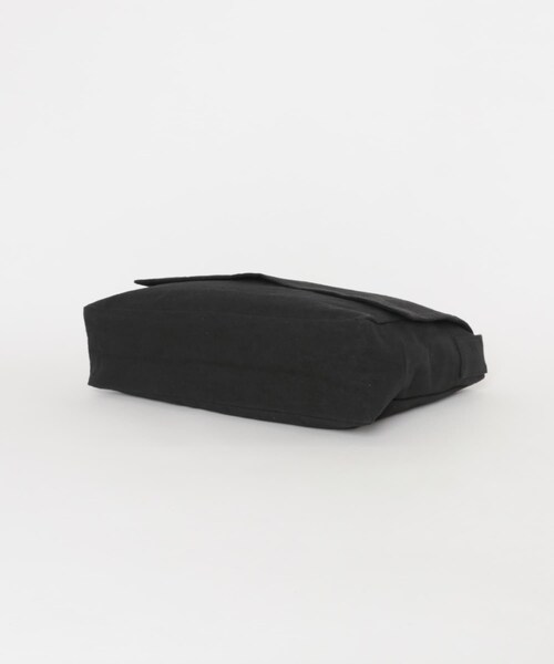 URBAN RESEARCH DOORS（アーバンリサーチドアーズ）の「STILL BY HAND　CROSS BODY BAG（ショルダーバッグ・メンズ・OATMEAL/BLACK・Free）」の6枚目の写真