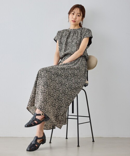 ROPE' PICNIC(ロペピクニック)の「【WEB限定サイズ】小花柄&線画アソートワンピース(ワンピース・レディース・ブラック/キナリ・L/M/MT)」の13枚目の写真