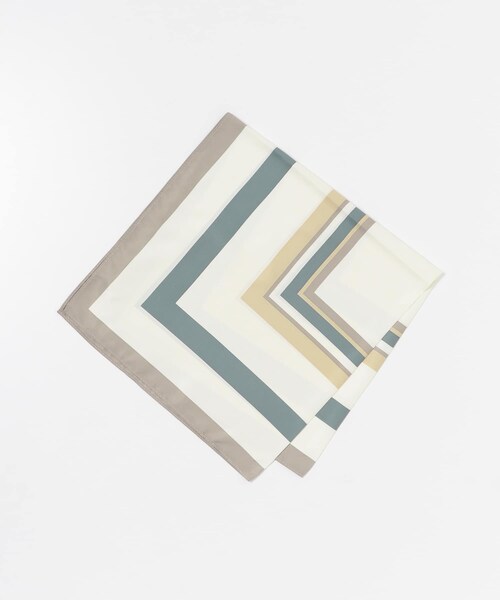 URBAN RESEARCH DOORS(アーバンリサーチドアーズ)の「配色スカーフ(バンダナ/スカーフ・レディース・GREEN/PURPLE/BEIGE・One)」の5枚目の写真