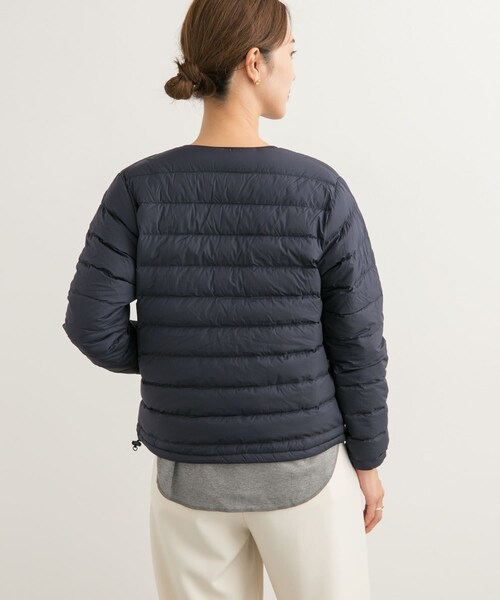 URBAN RESEARCH DOORS（アーバンリサーチドアーズ）の「DANTON　INNERDOWN CREWNECK JACKET（その他アウター・レディース・BLACK/OYSTER WH/NAVY・S）」の19枚目の写真
