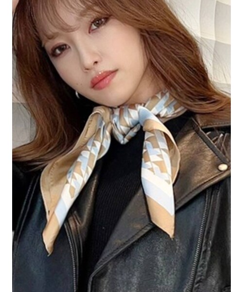 RESEXXY（リゼクシー）の「ジオメトリックパターンスカーフ（マフラー・レディース・ラベンダー/ベージュ・F）」の14枚目の写真