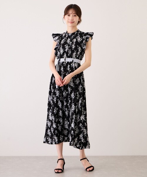 Jayro(ジャイロ)の「花柄プリント袖フリルワンピース(ワンピース・レディース・ブラック系/ホワイト系・M)」の4枚目の写真