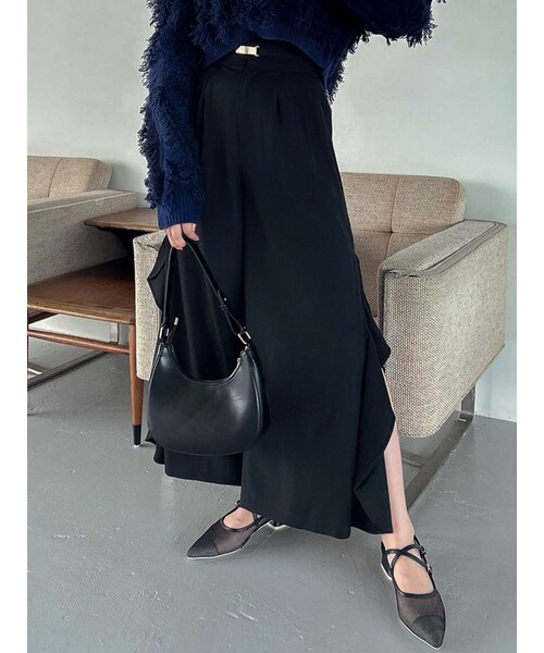 dazzlin（ダズリン）の「フリルスリットワイドパンツ（その他パンツ・レディース・ブラック/ベージュ・S/M）」の3枚目の写真