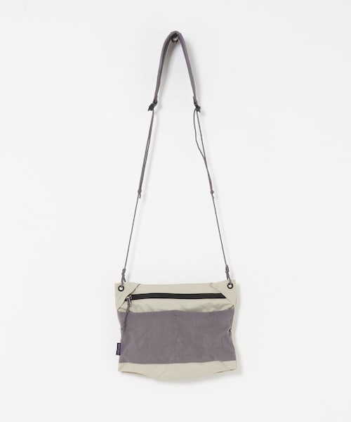 URBAN RESEARCH DOORS(アーバンリサーチドアーズ)の「patagonia TERRAVIA SACOCHE(ショルダーバッグ・メンズ・BLK/MYGR/DNBR/CNGR/GLCB・One)」の2枚目の写真
