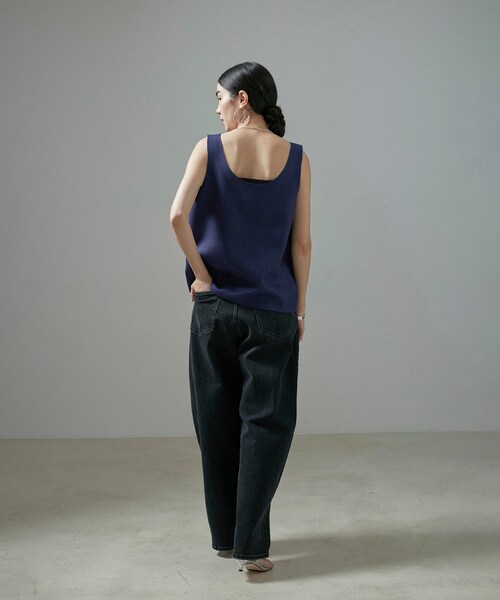 ADAM ET ROPE'(アダムエロペ)の「【Gabriela Coll Garments】LORO PIANA WOOL TOP(タンクトップ・レディース・ブルー系・1/2)」の9枚目の写真