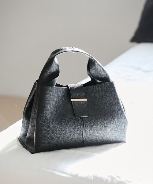 VIS（ビス）の「【復刻/WEB限定】【軽量】フロント金具エアリーソフトバッグ（ハンドバッグ・レディース・ブラック/キナリ/ベージュ/ベージュ系/サックス・F）」の4枚目の写真