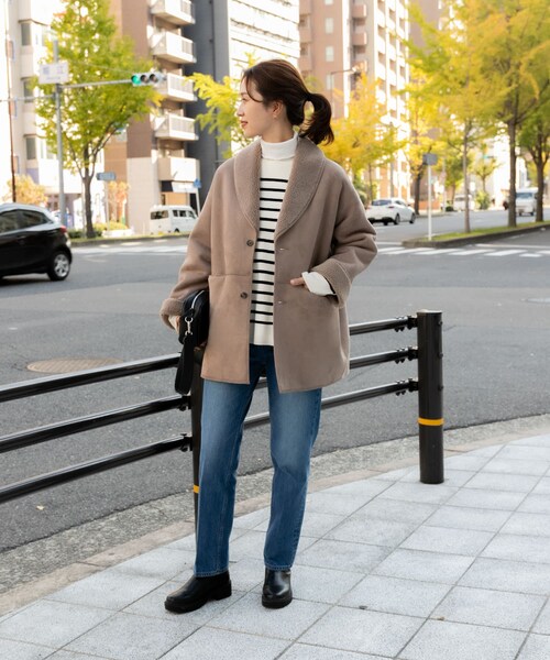 URBAN RESEARCH DOORS（アーバンリサーチドアーズ）の「フェイクムートンミドルコート（ムートンコート・レディース・GREGE/BEIGE・M）」の14枚目の写真