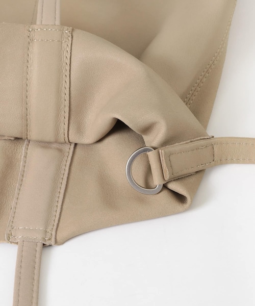 URBAN RESEARCH（アーバンリサーチ）の「Morphee　3WAY MEDIUM TOTE（トートバッグ・メンズ・GREIGE/BLACK/CAMEL/DARK CHOCO・FREE）」の14枚目の写真