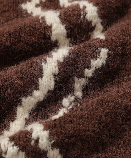ADAM ET ROPE'(アダムエロペ)の「【CMMN SWDN/コモン スウェーデン】Rug artwork Cardigan(カーディガン/ボレロ・メンズ・ダークブラウン・46)」の12枚目の写真