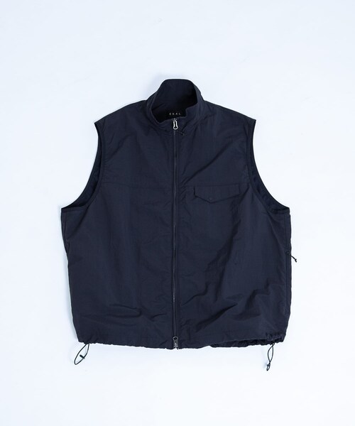 EKAL（エカル）の「『UR TECH』ナイロンタッサーベスト（テーラードジャケット・メンズ・ネイビー/グラファイト・M/L）」の2枚目の写真
