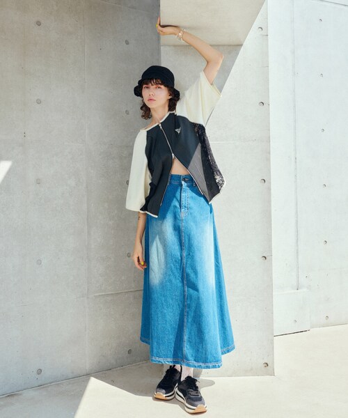 SENSE OF PLACE by URBAN RESEARCH（センスオブプレイスバイアーバンリサーチ）の「ANNA SUI NYC　オーバードレープデニムロングスカート（デニムスカート・レディース・BLUE/BLACK・S/M）」の12枚目の写真