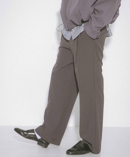 SENSE OF PLACE by URBAN RESEARCH（センスオブプレイスバイアーバンリサーチ）の「『イージーケア』ダブルタックワイドパンツ（その他パンツ・メンズ・CHARCOAL/BLACK/GREIGE/BLUE・S/M/L）」の5枚目の写真