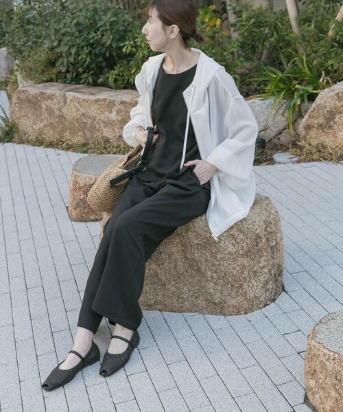 ITEMS URBANRESEARCH（アイテムズ アーバンリサーチ）の「『イージーケア』メッシュマウンテンパーカー(楽着シリーズ)（マウンテンパーカー・レディース・BLK/WHT/KHK・Free）」の5枚目の写真